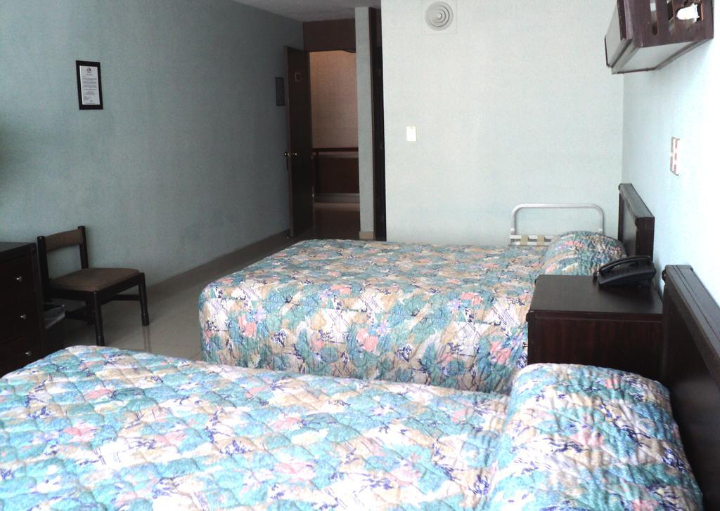 Hotel Mary Celaya  Værelse billede