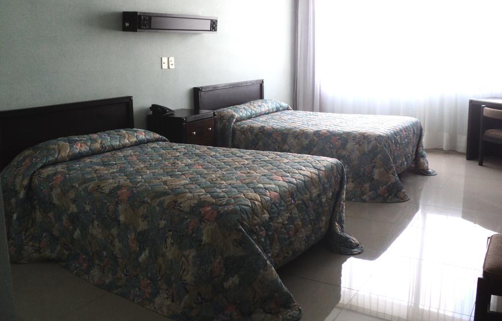 Hotel Mary Celaya  Værelse billede