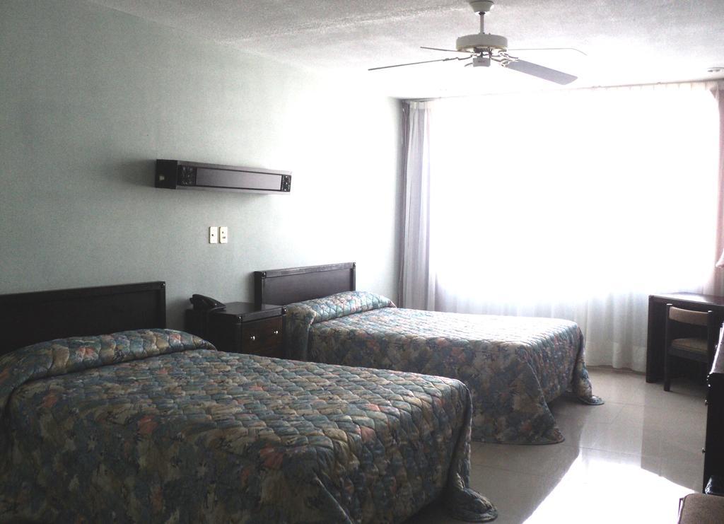 Hotel Mary Celaya  Værelse billede